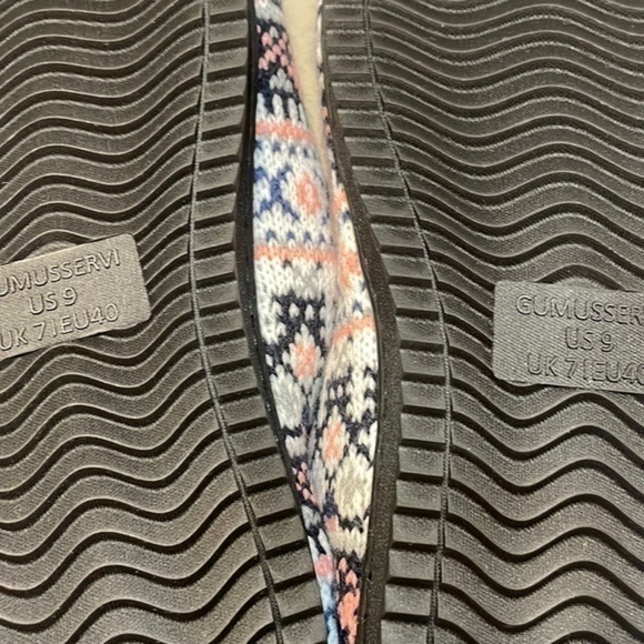 GUMUSSERVI  slipper Memory Foam shoe pink Isle Knit Bootie New Size 9 - Picture 2 of 6